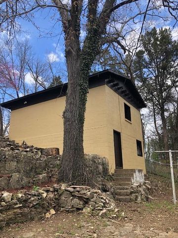 530 Taneycomo Hill Drive, Hollister, MO 65672