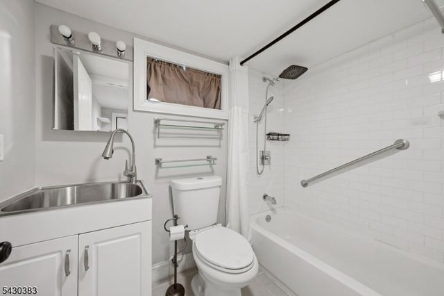 29 Fischer Ave, Nutley Twp., NJ 07110