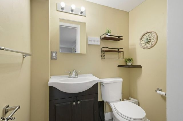 29 Fischer Ave, Nutley Twp., NJ 07110