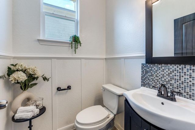 306 Oak Creek WAY, New Braunfels, TX 78130