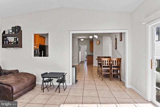 124 EVERGREEN CIR, Dillsburg, PA 17019