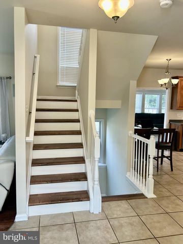 124 EVERGREEN CIR, Dillsburg, PA 17019