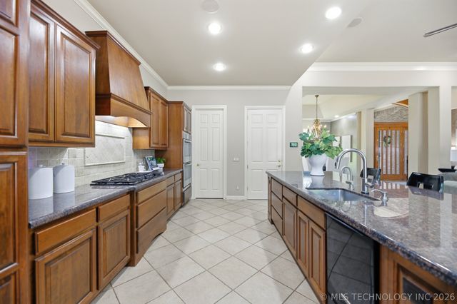 6635 E 107th Street, Tulsa, OK 74133