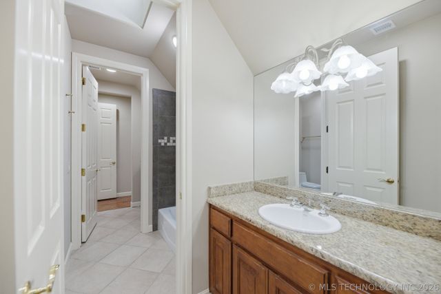 6635 E 107th Street, Tulsa, OK 74133