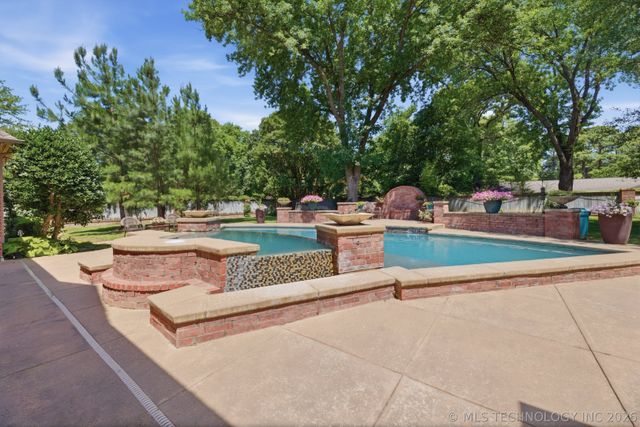 6635 E 107th Street, Tulsa, OK 74133