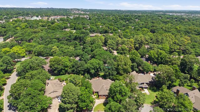 6635 E 107th Street, Tulsa, OK 74133