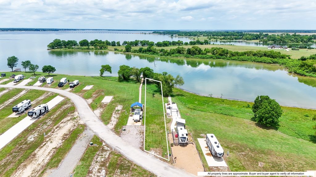 5096 Waterfront Road, Kerens, TX 75144