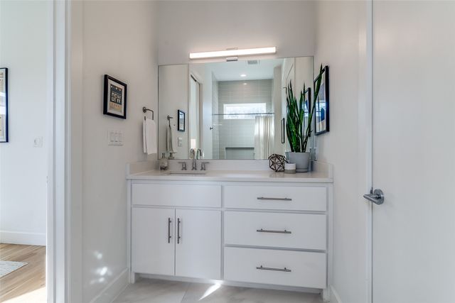 5133 N Hall Street, Dallas, TX 75235