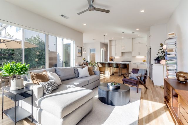 5133 N Hall Street, Dallas, TX 75235