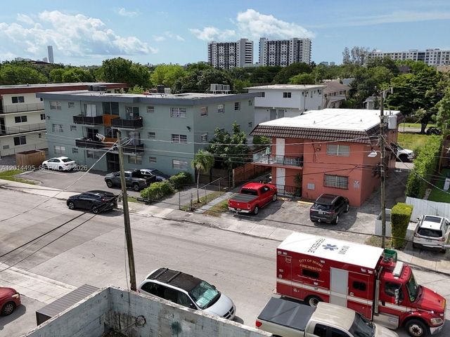2141 SW 3rd St, Miami, FL 33135
