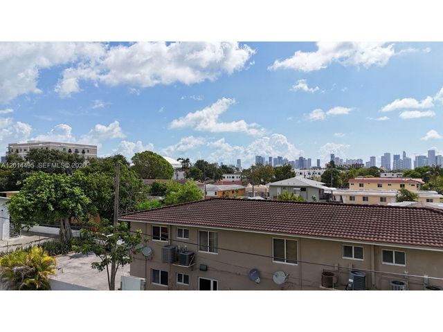 2141 SW 3rd St, Miami, FL 33135