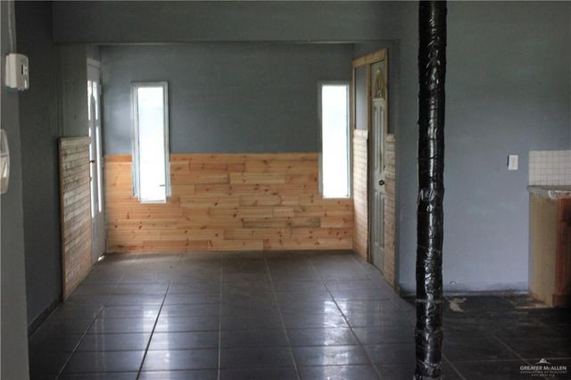 9800 Hwy 107 Highway, Mission, TX 78573