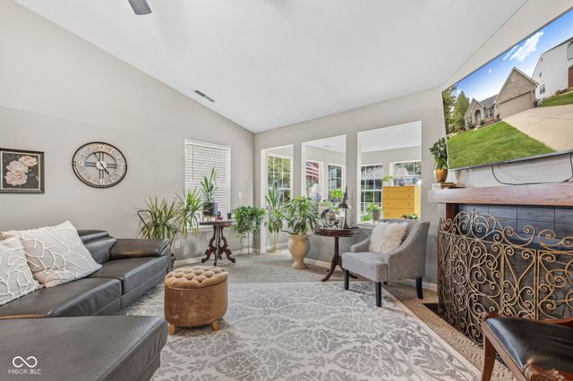 7050 Sycamore Run Drive, Indianapolis, IN 46237