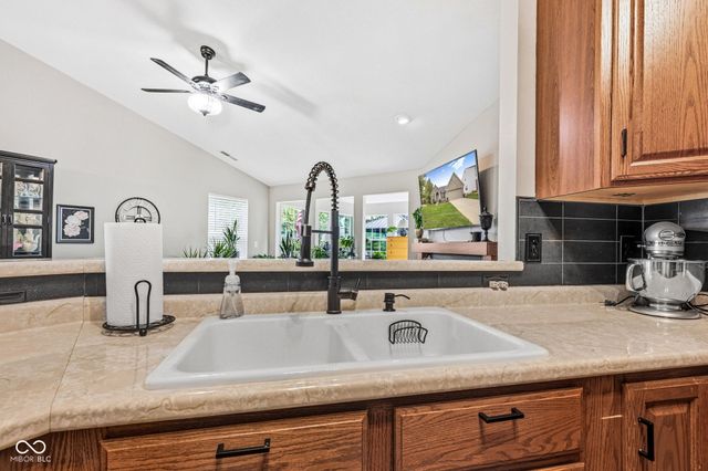 7050 Sycamore Run Drive, Indianapolis, IN 46237