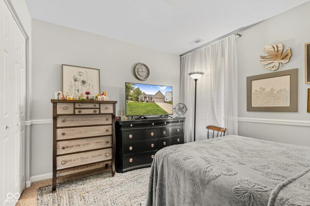 7050 Sycamore Run Drive, Indianapolis, IN 46237