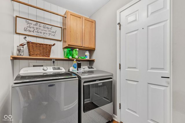 7050 Sycamore Run Drive, Indianapolis, IN 46237