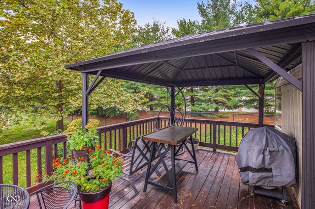 7050 Sycamore Run Drive, Indianapolis, IN 46237