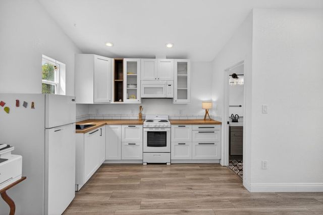 238 San Miguel Way, Sacramento, CA 95819