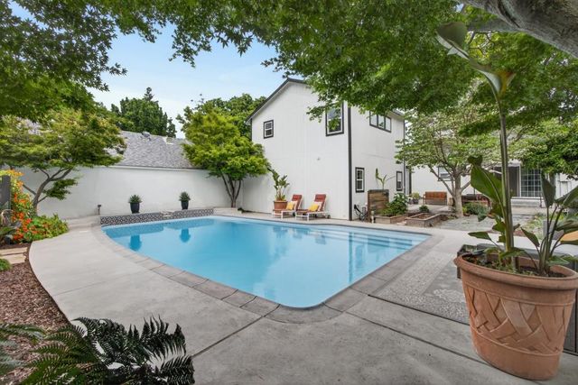 238 San Miguel Way, Sacramento, CA 95819