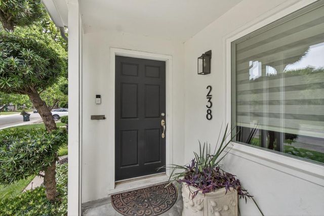 238 San Miguel Way, Sacramento, CA 95819