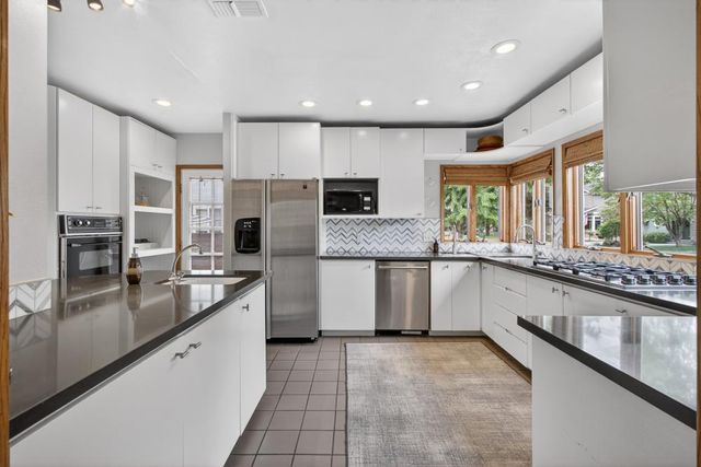 238 San Miguel Way, Sacramento, CA 95819