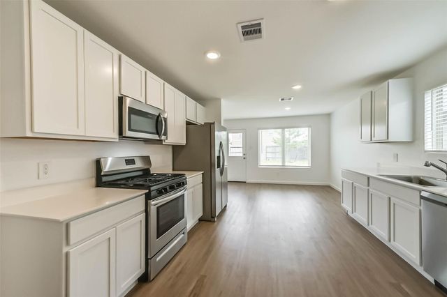2717 Cadiz Bay Drive, Conroe, TX 77301
