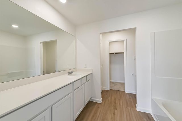 2717 Cadiz Bay Drive, Conroe, TX 77301