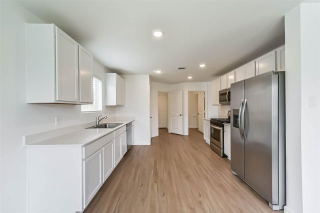 2717 Cadiz Bay Drive, Conroe, TX 77301
