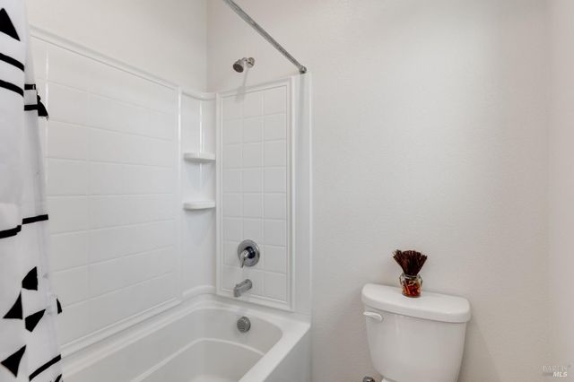 543 Vega Way, Vacaville, CA 95687