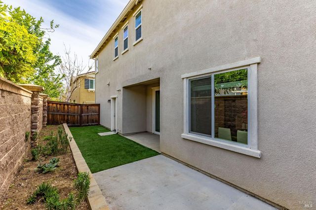 543 Vega Way, Vacaville, CA 95687