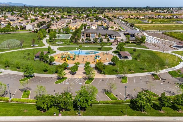 543 Vega Way, Vacaville, CA 95687