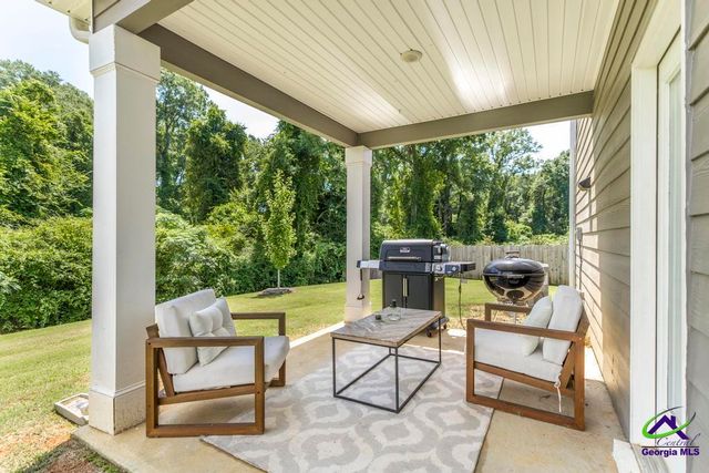 111 Corn Field Circle, Perry, GA 31069