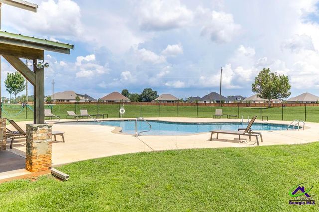 111 Corn Field Circle, Perry, GA 31069