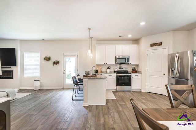 111 Corn Field Circle, Perry, GA 31069