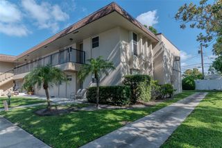 9945 47TH AVENUE N 201, St Petersburg, FL 33708