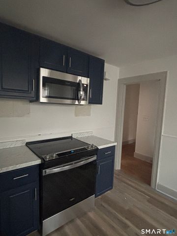 40 Rogers Street 1, Branford, CT 06405