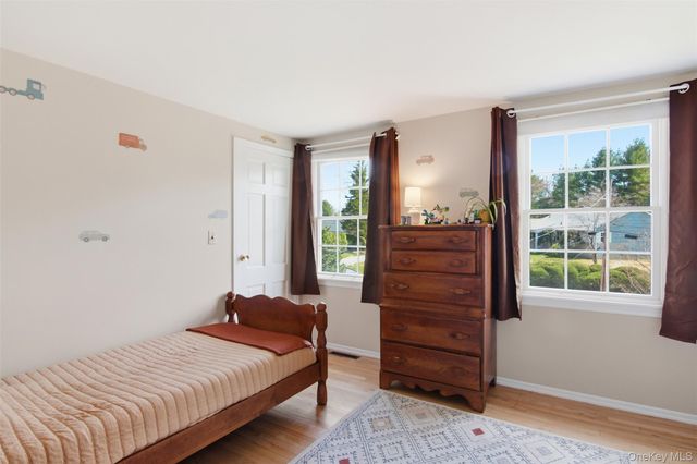 1 Carriage Court, Stony Brook, NY 11790