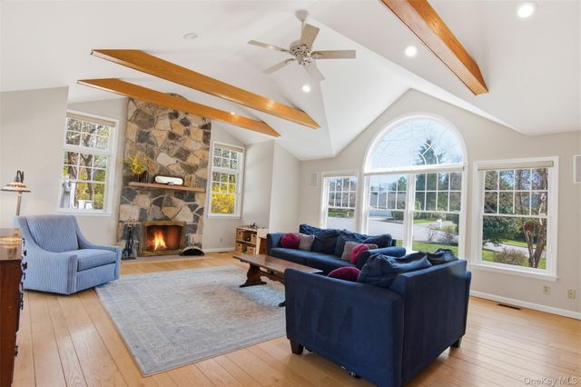1 Carriage Court, Stony Brook, NY 11790