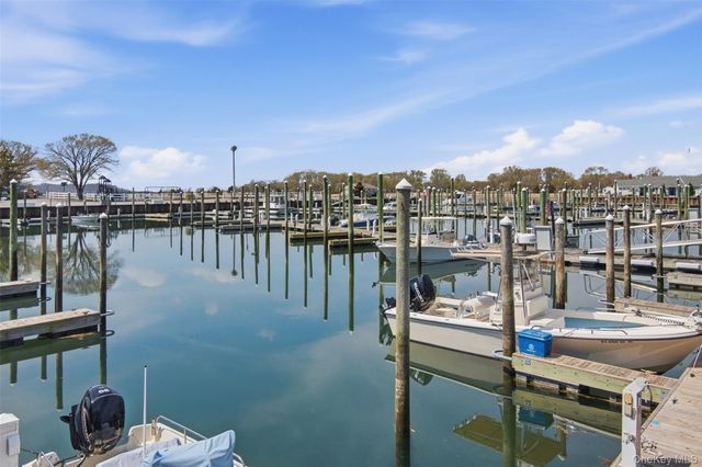 1 Carriage Court, Stony Brook, NY 11790