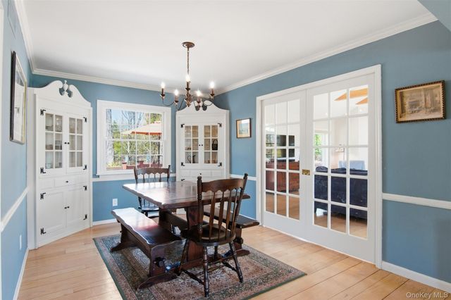 1 Carriage Court, Stony Brook, NY 11790