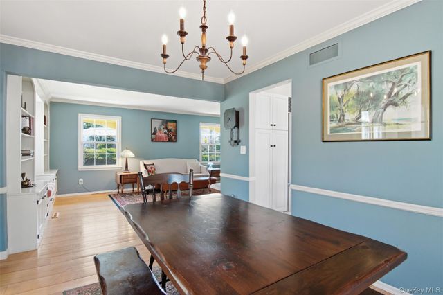 1 Carriage Court, Stony Brook, NY 11790