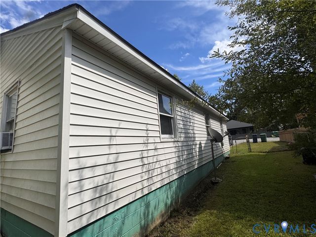 1115 6th St, Petersburg, VA 23803