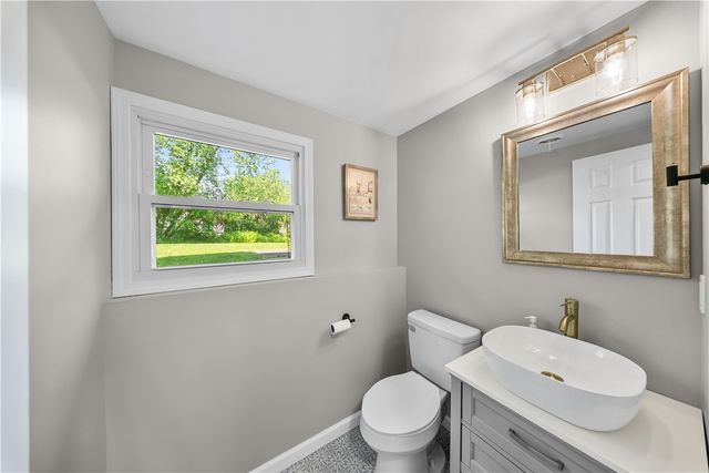 25 Green Ivy Circle, Henrietta, NY 14623