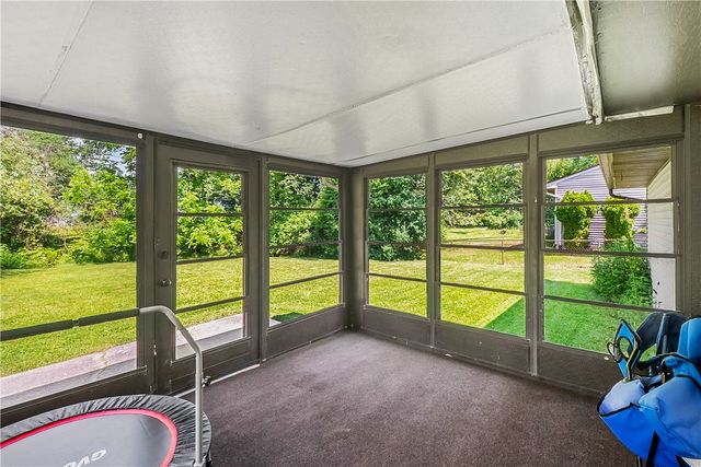 25 Green Ivy Circle, Henrietta, NY 14623