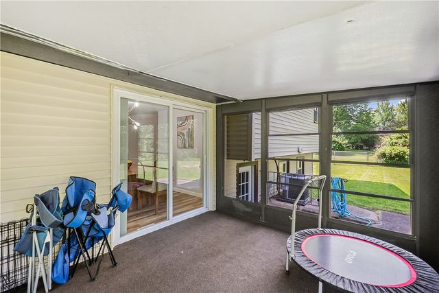 25 Green Ivy Circle, Henrietta, NY 14623
