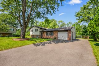 25 Green Ivy Circle, Henrietta, NY 14623