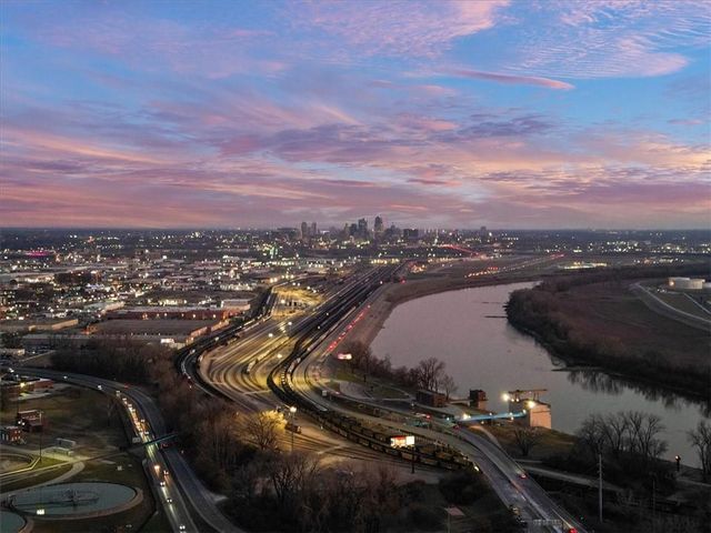 3718 N Briarcliff Road, Kansas City, MO 64116