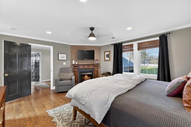 3718 N Briarcliff Road, Kansas City, MO 64116