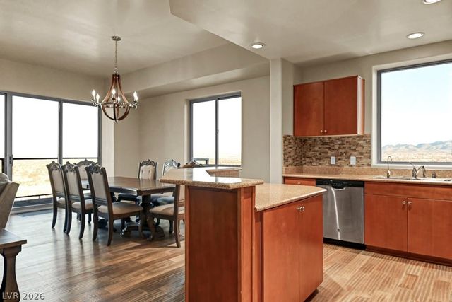 8255 Las Vegas Boulevard 2013, Las Vegas, NV 89123