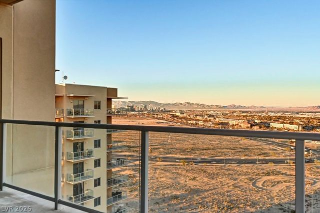 8255 Las Vegas Boulevard 2013, Las Vegas, NV 89123